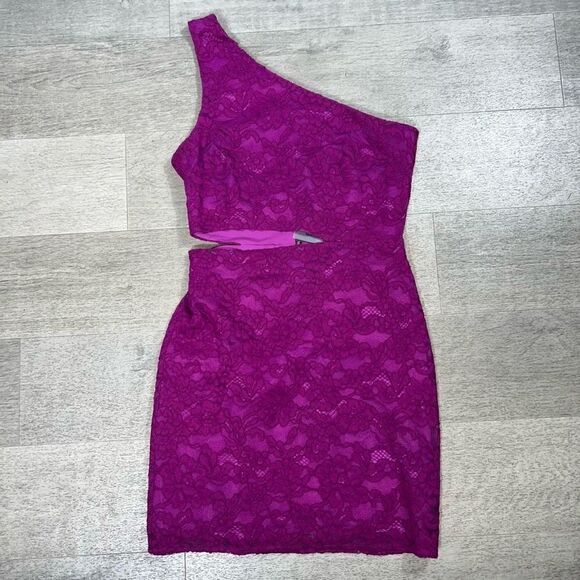 NBD × Naven Elina One Shoulder Waist Cut Out Lace Mini Dress, Magenta Women’s S - Picture 13 of 15